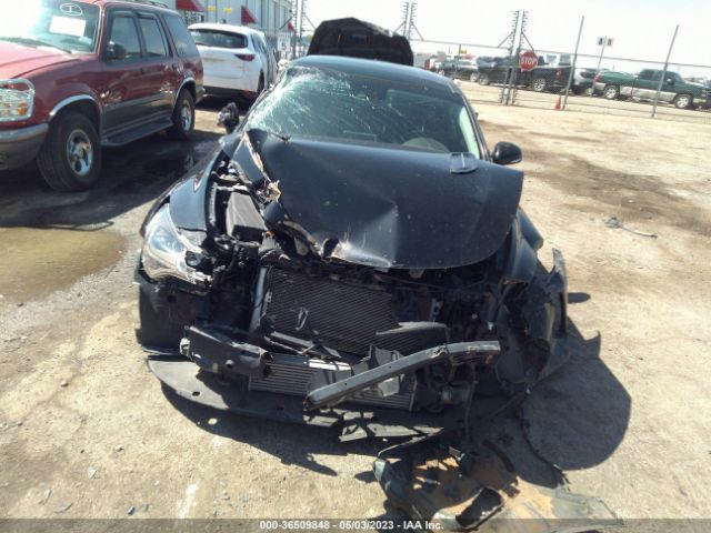 KNAE25LA9J6014914 KIA Stinger Premium