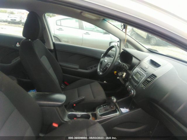 3KPFK4A72HE043099 KIA FORTE LX