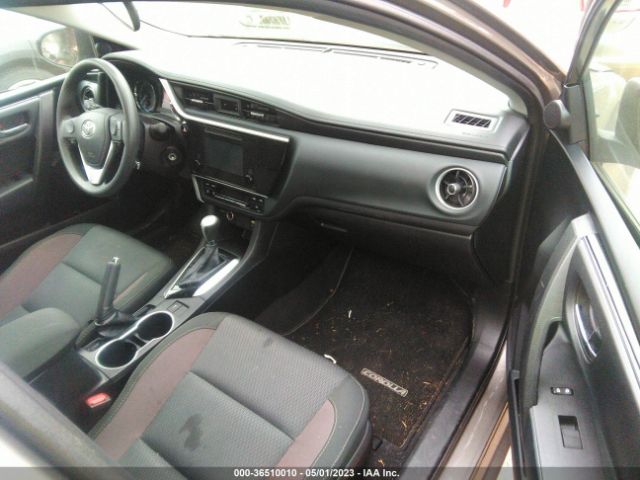2T1BURHE6JC061930 Toyota COROLLA LE