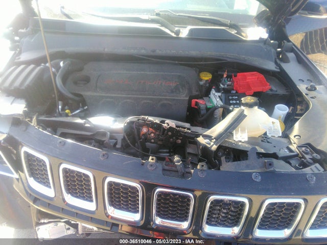 3C4NJDCB2KT780967 Jeep Compass Limited