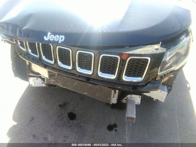 3C4NJDCB2KT780967 Jeep Compass Limited