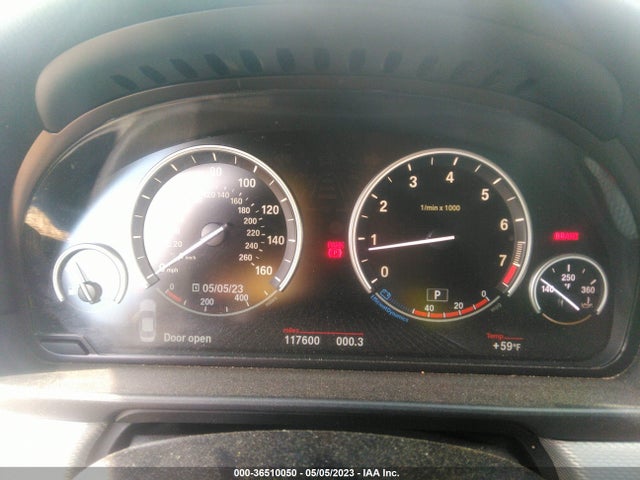 36510050 :رقم المزاد ، WBA5B1C53FD918482 vin ، 2015 Bmw 5 Series 535i مزاد بيع