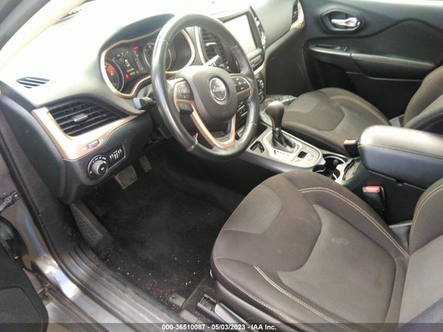 1C4PJLCB2GW200623 Jeep Cherokee Altitude