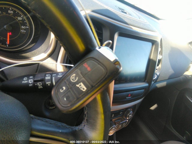 1C4PJLCB8GW284219 Jeep Cherokee 75th Anniversary