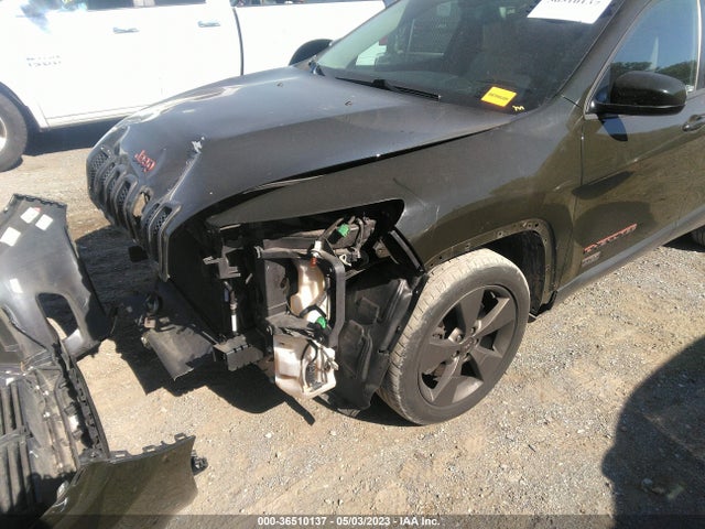 1C4PJLCB8GW284219 Jeep Cherokee 75th Anniversary
