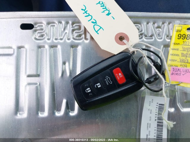 Toyota Highlander Xle 2021 5TDGZRAH1MS037526 Image 3