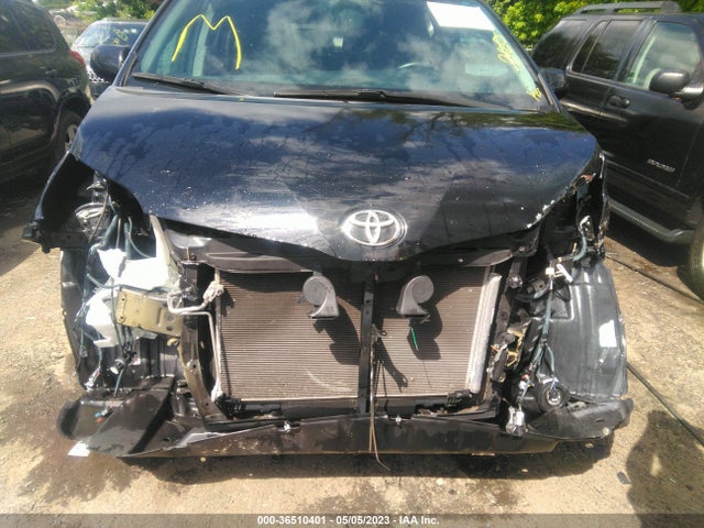 Toyota SIENNA SE 2017 5TDXZ3DC9HS885298 Image 6