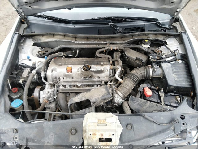 2011 HONDA ACCORD SDN EX-L VIN: 1HGCP2F8XBA145384