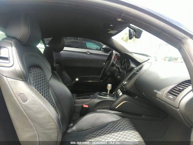 2014 Audi R8, VIN: WUAKNAFG1EN001286