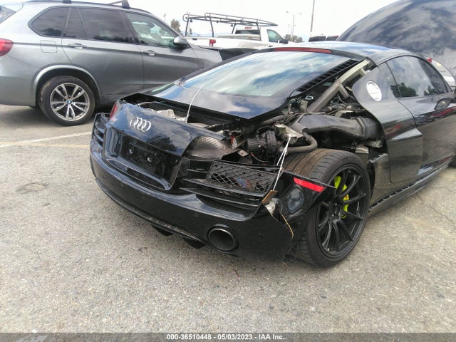 2014 Audi R8, VIN: WUAKNAFG1EN001286
