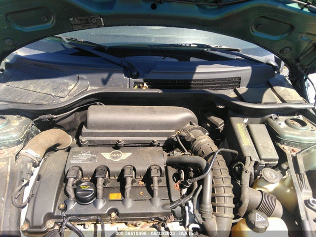 2007 MINI COOPER HARDTOP S VIN: WMWMF73567TT82881
