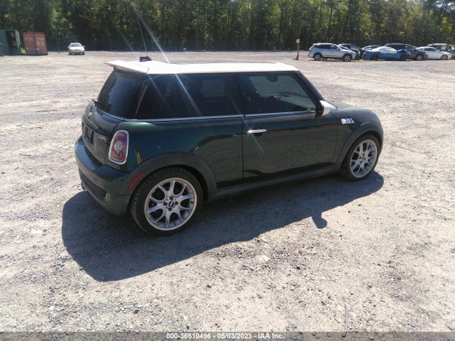2007 MINI COOPER HARDTOP S VIN: WMWMF73567TT82881