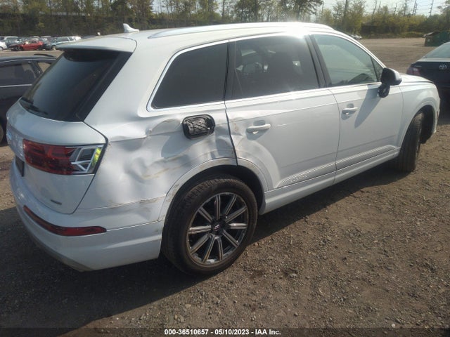WA1LHAF74KD038658 Audi Q7 Premium Plus