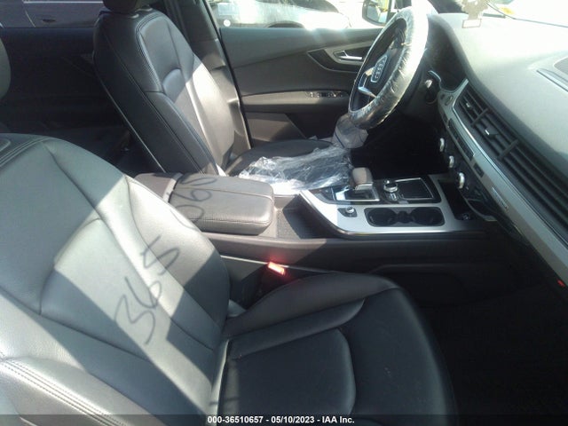 WA1LHAF74KD038658 Audi Q7 Premium Plus