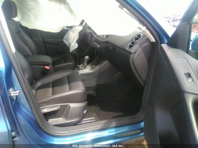 WVGBV7AX6HK029562 Volkswagen TIGUAN