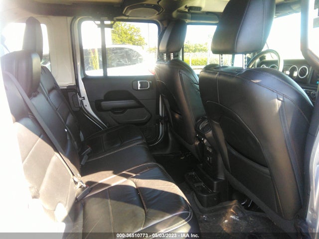 1C4HJXEG1JW125439 Jeep Wrangler Unlimited Sahara