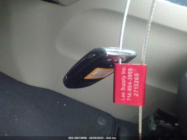 KNDMC5C1XK6538697 KIA SEDONA EX