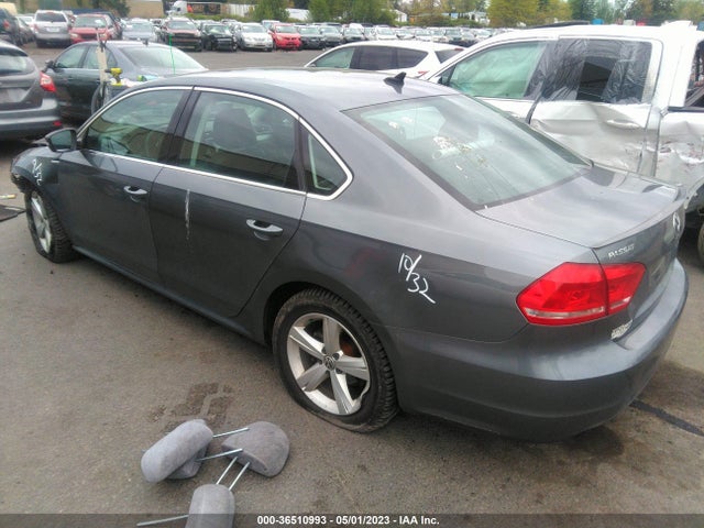 1VWAS7A39EC049457 Volkswagen Passat Wolfsburg Ed