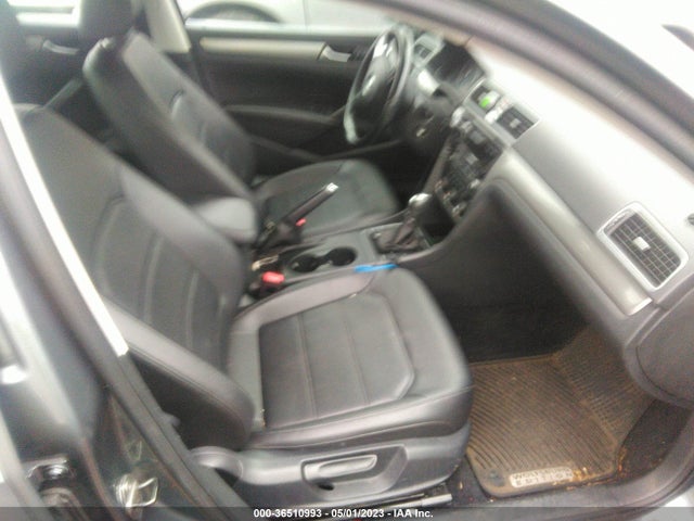1VWAS7A39EC049457 Volkswagen Passat Wolfsburg Ed