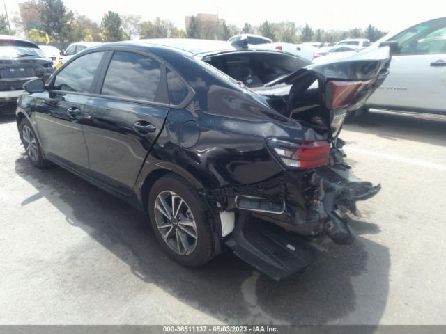 3KPF24ADXPE585457 KIA Forte Lxs
