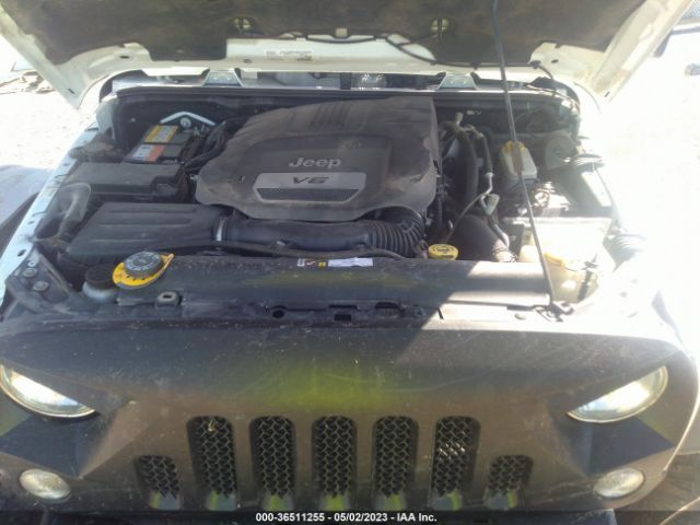 1C4BJWEG2FL639325 Jeep Wrangler Unlimited Sahara