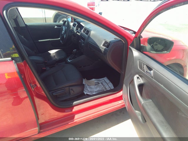 3VWD17AJ6EM424797 Volkswagen Jetta Sedan Se
