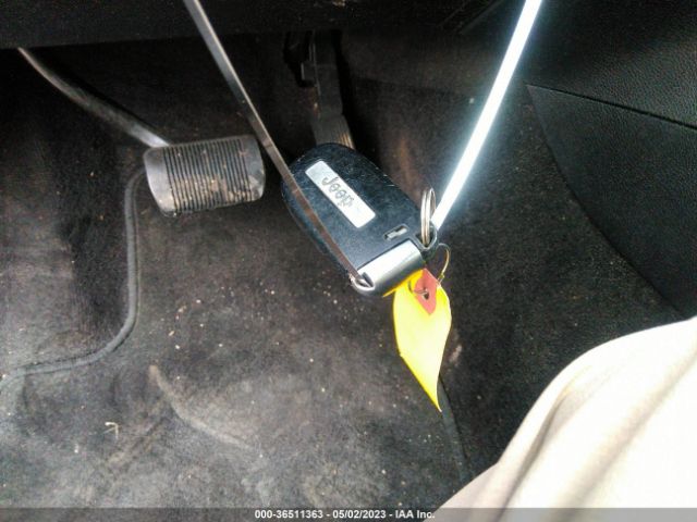 1C4RJEAGXJC113807 Jeep Grand Cherokee Altitude