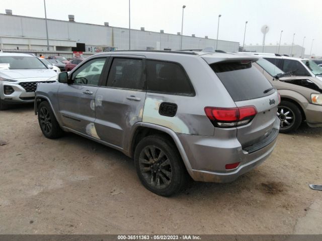 1C4RJEAGXJC113807 Jeep Grand Cherokee Altitude