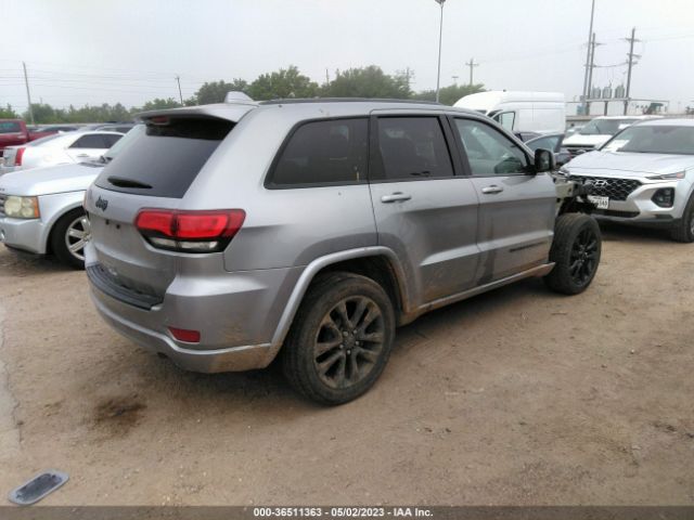 1C4RJEAGXJC113807 Jeep Grand Cherokee Altitude