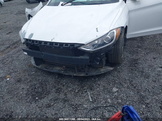 2018 HYUNDAI ELANTRA SEL VIN: 5NPD84LF0JH214301