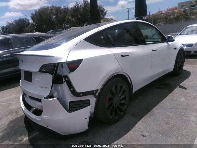 7SAYGDEF9NF439034 Tesla Model Y Performance