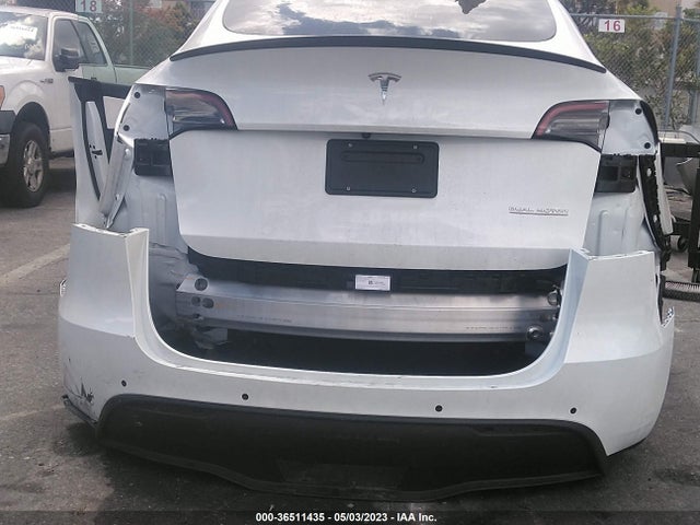 7SAYGDEF9NF439034 Tesla Model Y Performance