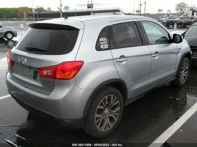 JA4AP3AU8GZ031421 Mitsubishi Outlander Sport 2.0 Es