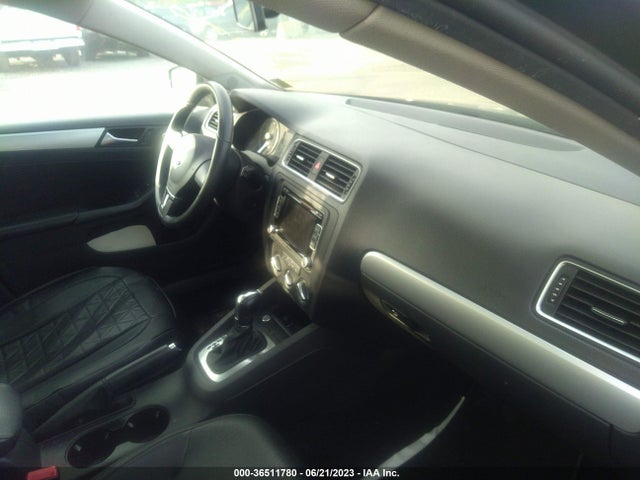 3VWD17AJ6EM353343 Volkswagen Jetta Sedan Se