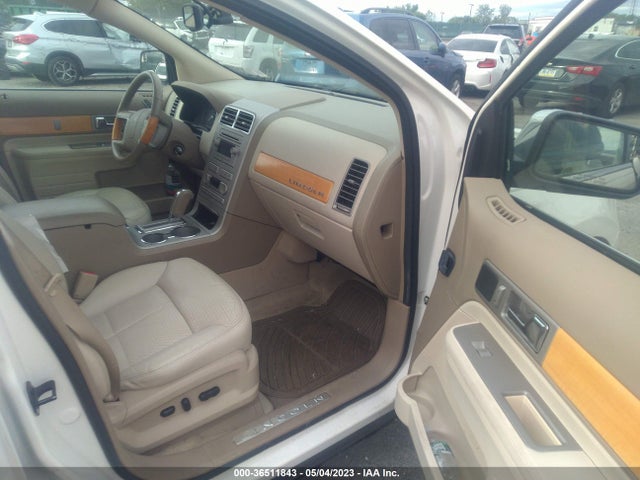 2007 LINCOLN MKX VIN: 2LMDU68C17BJ37979