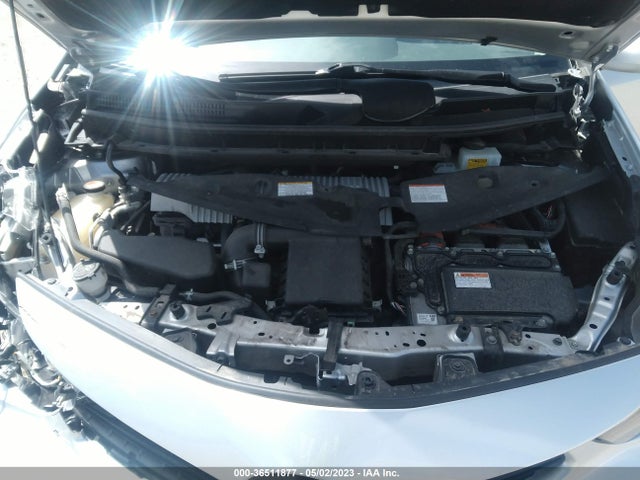 Toyota Prius V Two 2015 JTDZN3EU3FJ037102 Image 10