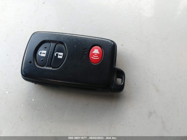 Toyota Prius V Two 2015 JTDZN3EU3FJ037102 Image 11