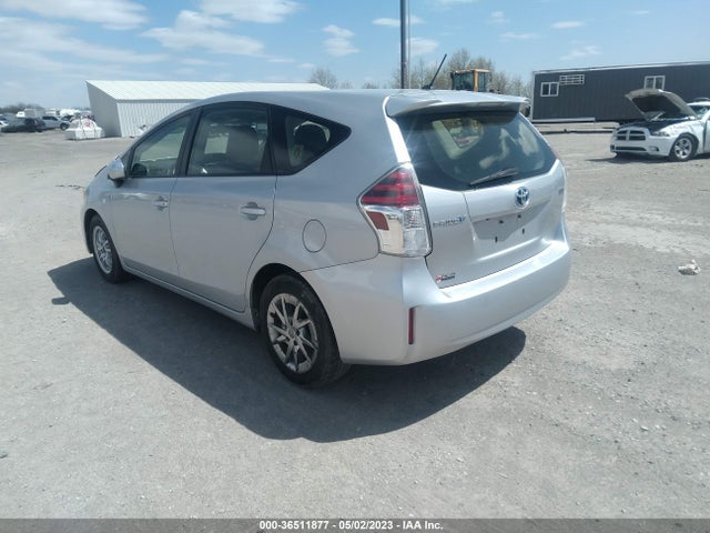 Toyota Prius V Two 2015 JTDZN3EU3FJ037102 Image 3