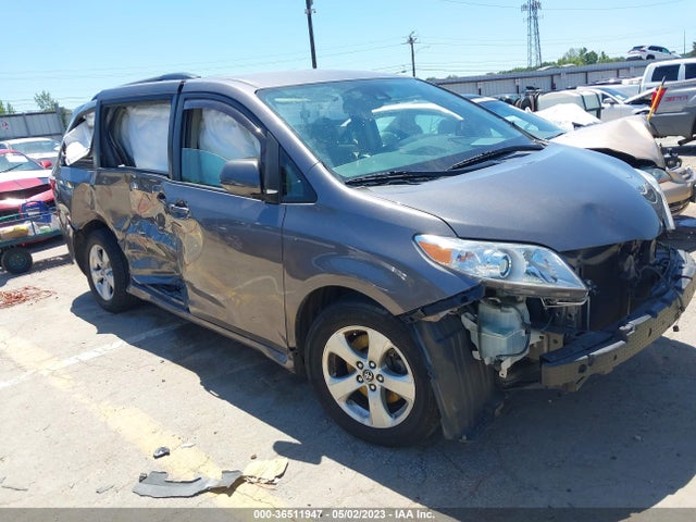 2018 TOYOTA SIENNA LE VIN: 5TDKZ3DCXJS903081