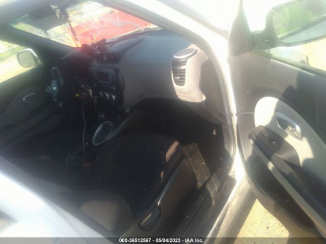 KNDJN2A20G7257808 KIA Soul Base