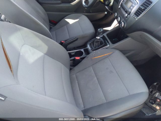3KPFK4A79JE254497 KIA FORTE LX