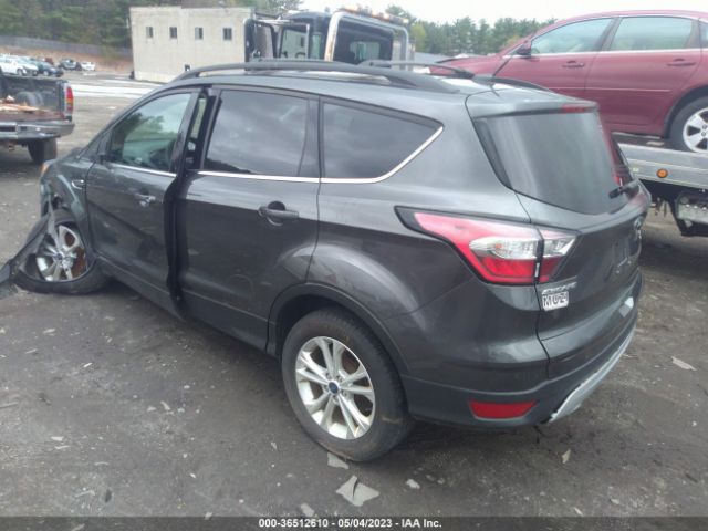 1FMCU9GD8JUB92157 Ford ESCAPE SE