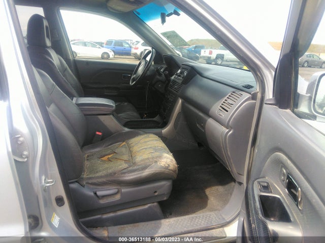2004 HONDA PILOT EX VIN: 2HKYF18644H503684