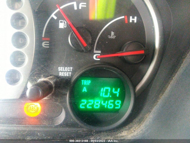 2004 HONDA PILOT EX VIN: 2HKYF18644H503684
