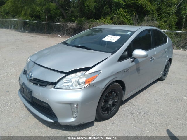 Toyota Prius Two 2014 JTDKN3DU5E0393493 Image 2