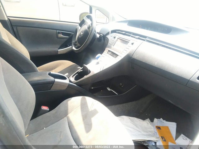 Toyota Prius Two 2014 JTDKN3DU5E0393493 Image 5