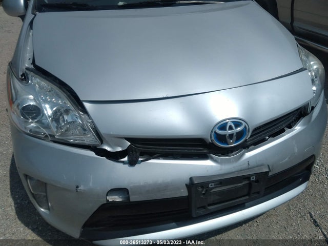 Toyota Prius Two 2014 JTDKN3DU5E0393493 Image 6