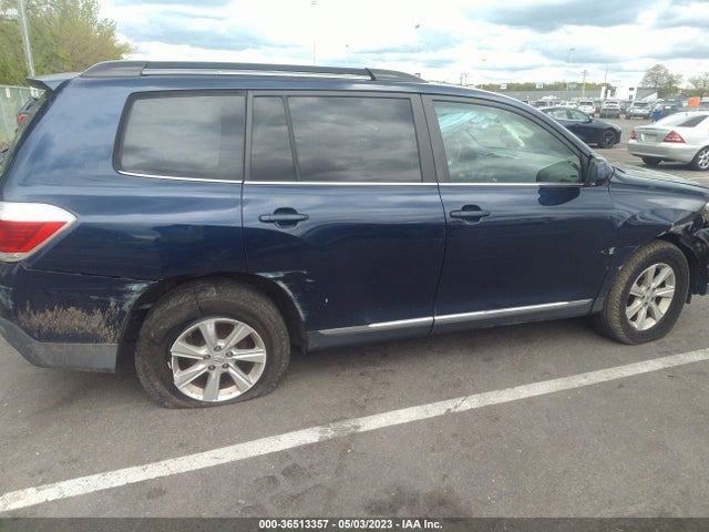 2011 TOYOTA HIGHLANDER BASE/SE VIN: 5TDBK3EH4BS054033