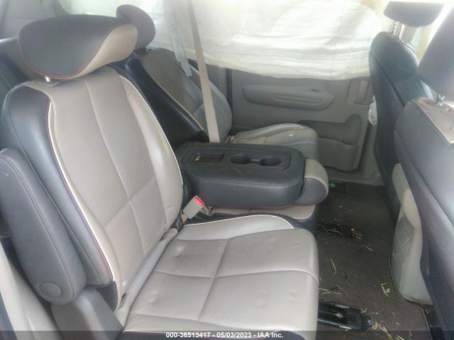 KNDMB5C16H6284398 KIA SEDONA LX