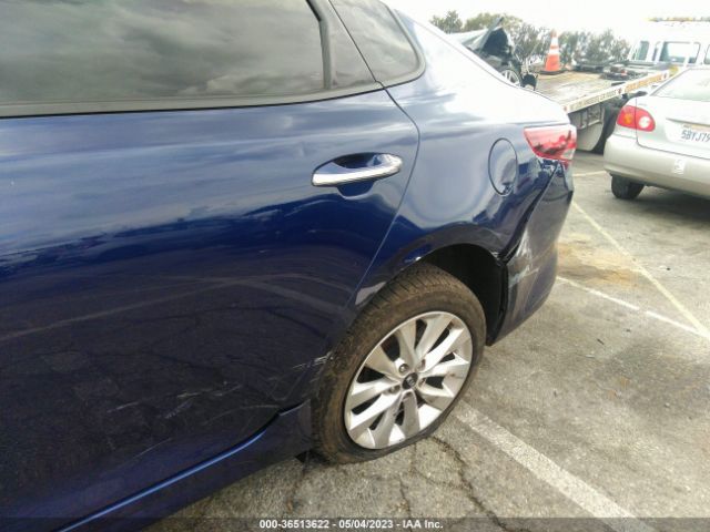 5XXGT4L30JG247277 KIA Optima S